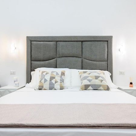 Giordano Suite Center Naples Extérieur photo
