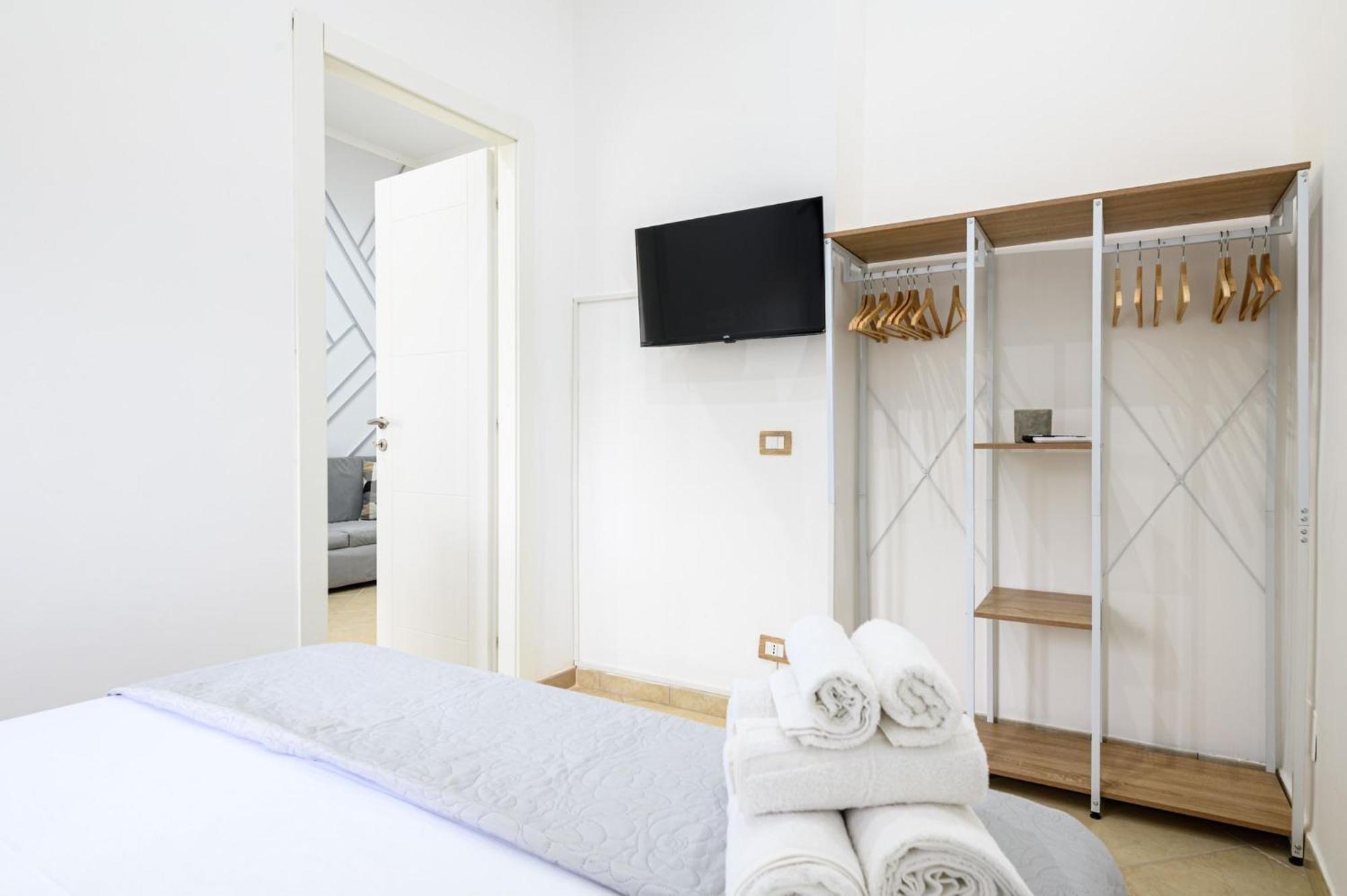 Giordano Suite Center Naples Extérieur photo