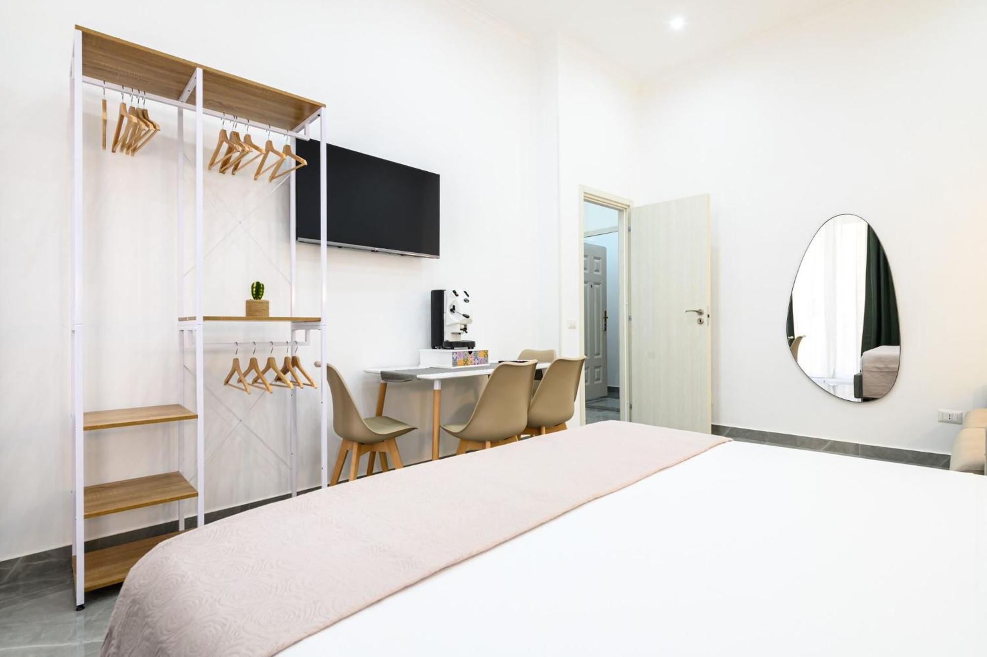 Giordano Suite Center Naples Extérieur photo