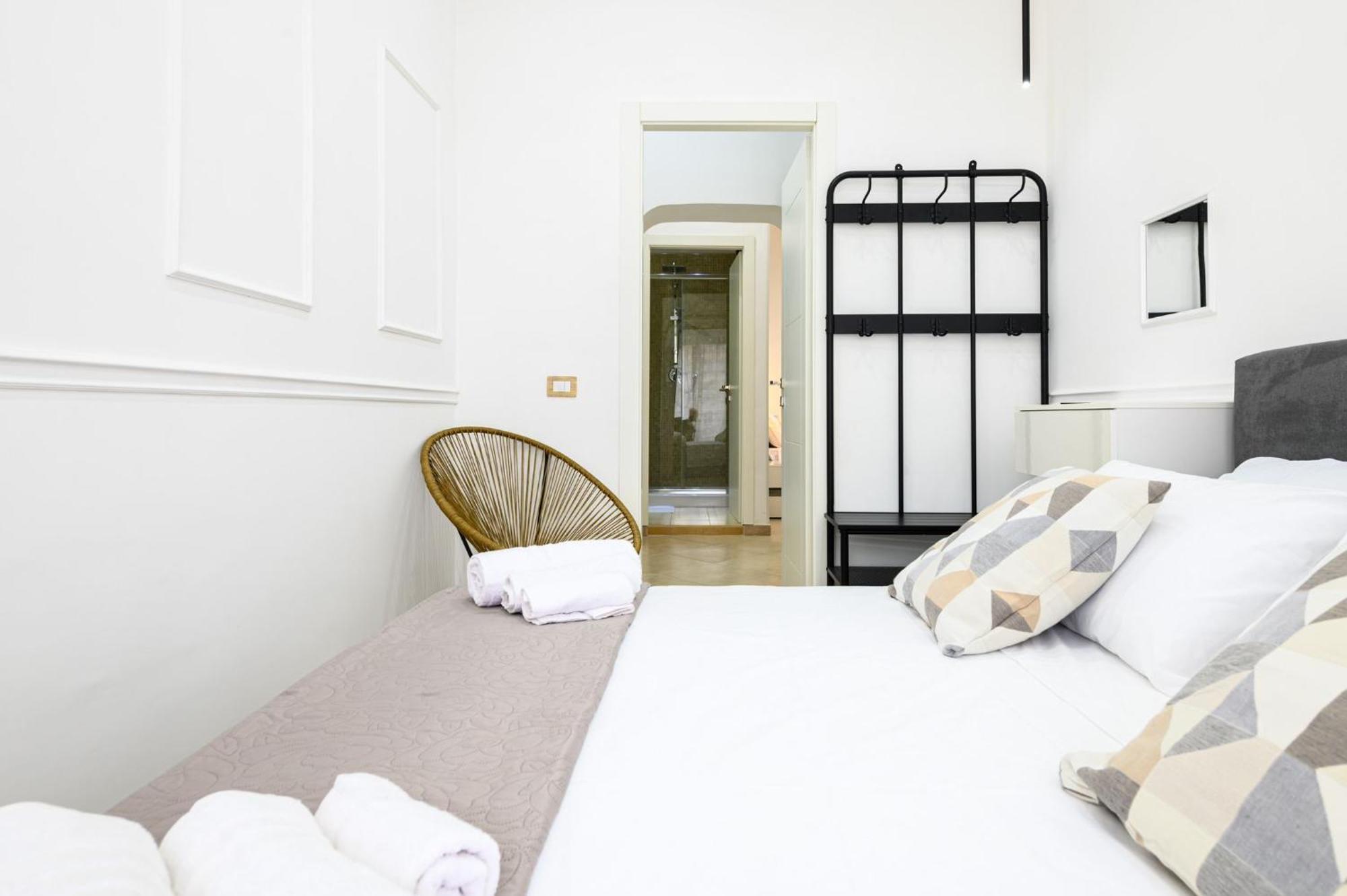 Giordano Suite Center Naples Extérieur photo