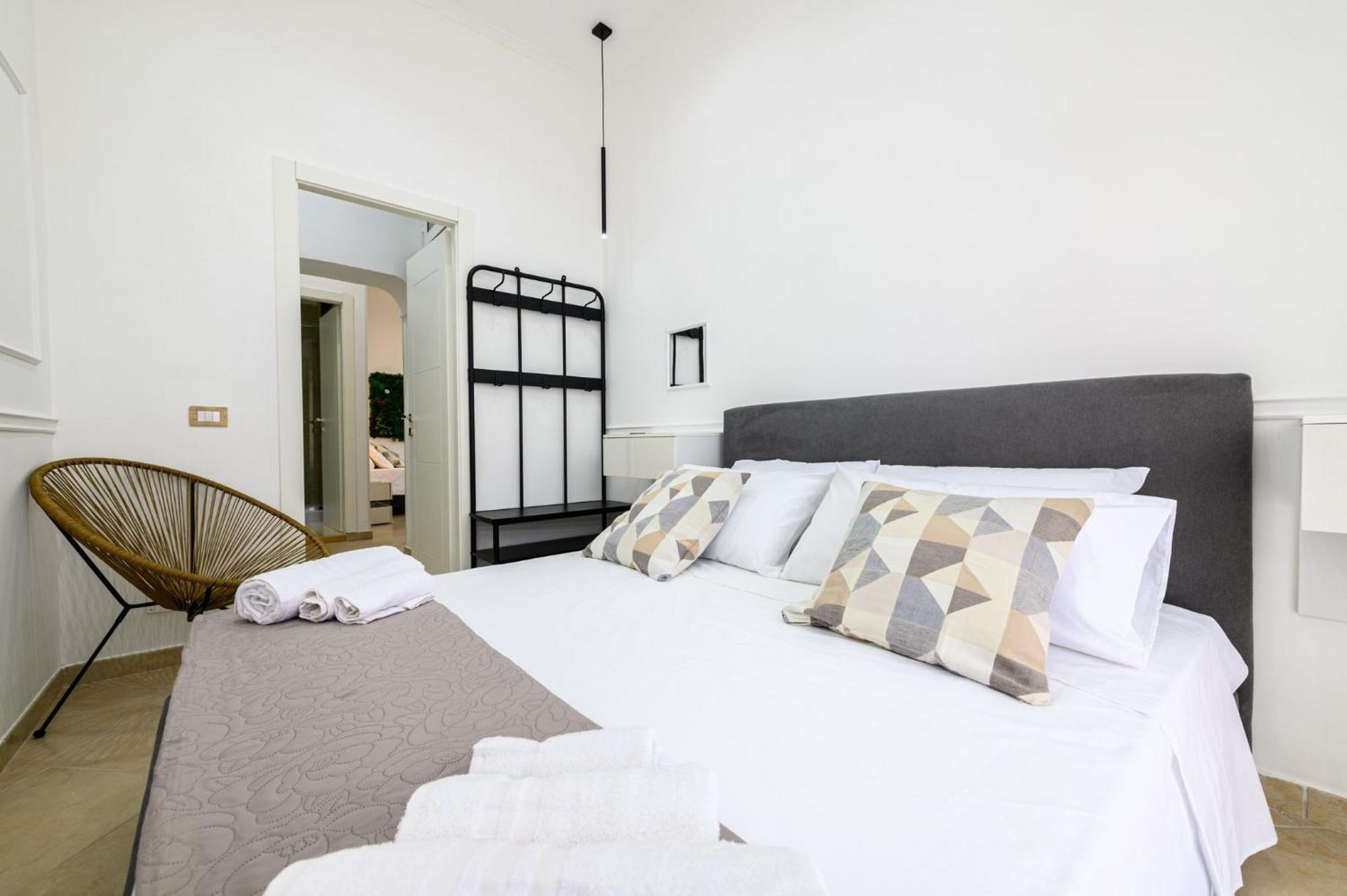 Giordano Suite Center Naples Extérieur photo